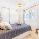 Caleta Apartment *