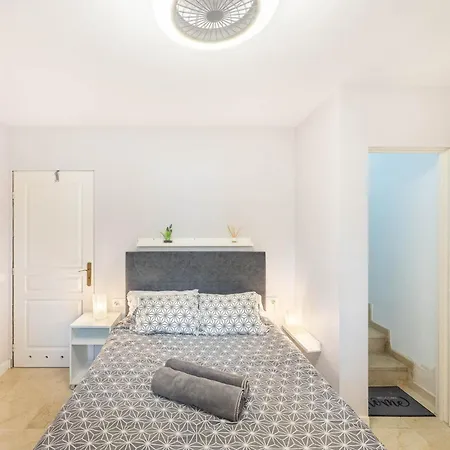Caleta Appartement *