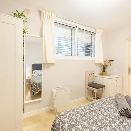 Caleta Appartement *