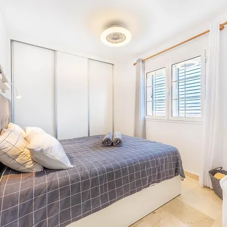 Caleta Appartement *